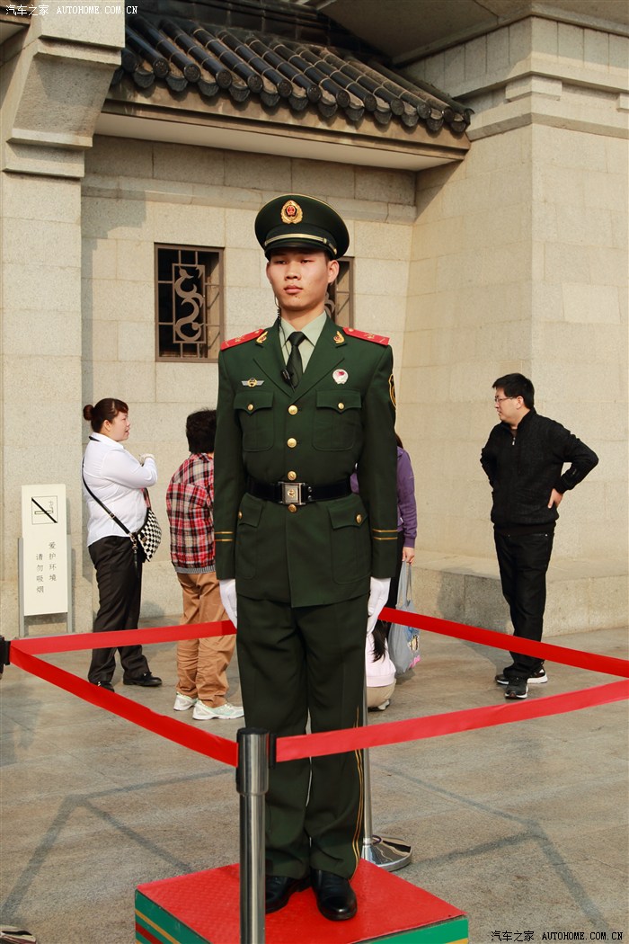 中国武警站岗图片