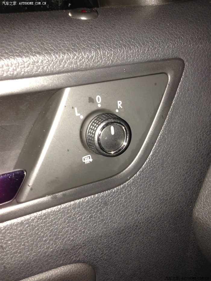 手舒13款宝来左右后视镜电加热请教!