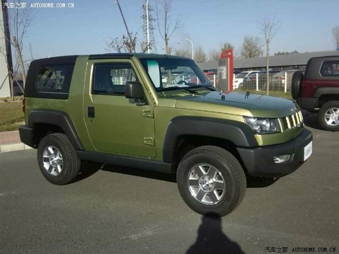 已知的bj40的3种绿色车漆 暂不清楚是否会同时推出 ?