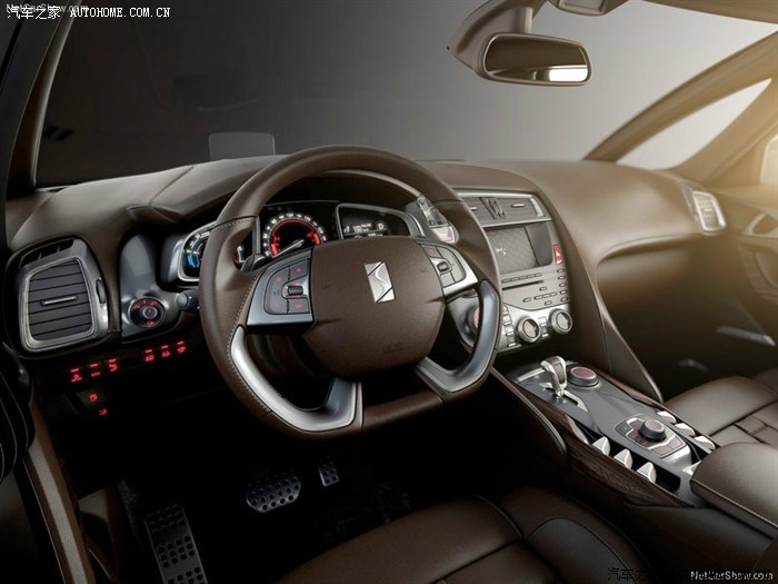 再来张ds5的内饰.