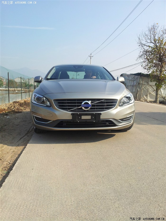 沃尔沃海贝灰s60提车记兜兜转转小六陪我们一起跨入人生新阶段