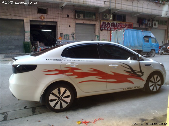 钻石银色车主 进 ,改装拉花问题 ?