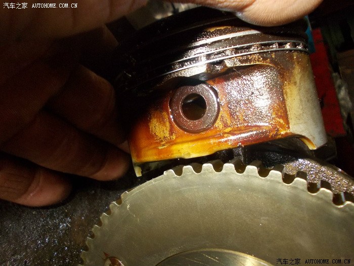 这是凯越活塞,仔细看