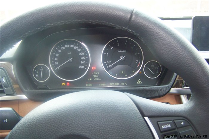 仪表盘,方向盘有时挡时速表,调了几次还是比较碍眼