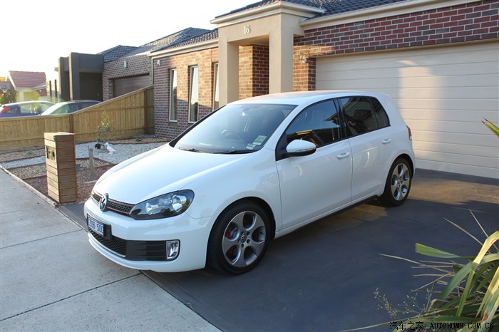 澳大利亚墨尔本白色gti提车作业