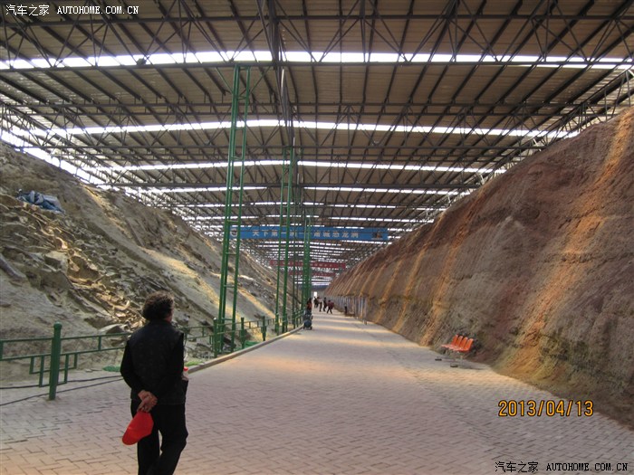 震撼人心的诸城恐龙涧