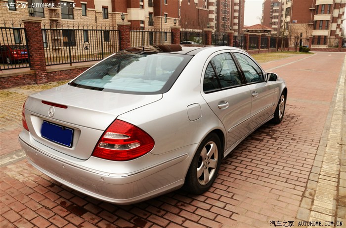 【图】这就叫经典,老款e280实拍~_奔驰e级论坛_汽车之家论坛