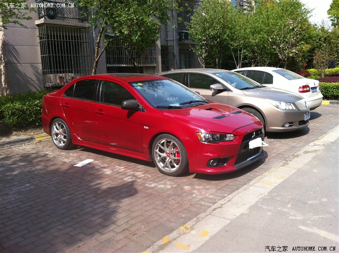 大家看看红色翼神