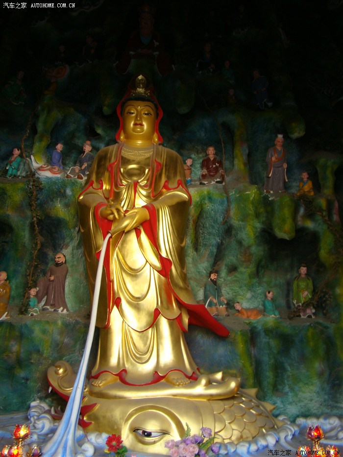 放假,汶上大宝相寺拜佛祖.