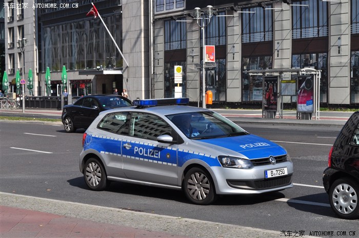 我也发个polo警车吧,亮点多多