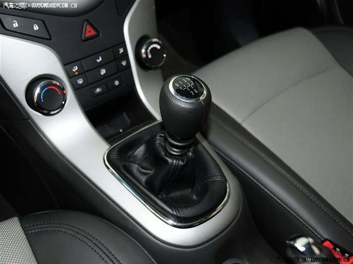 捷达的一档和倒档容易挂错怎么办