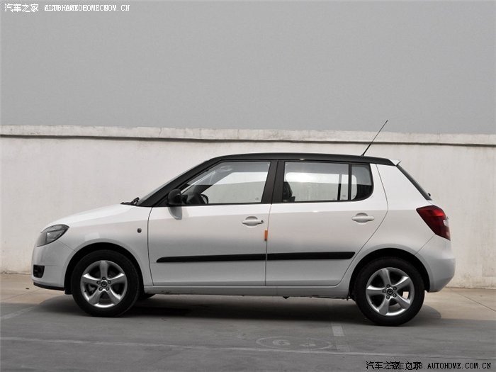 白晶锐黑顶子ps效果图给我看看那个好