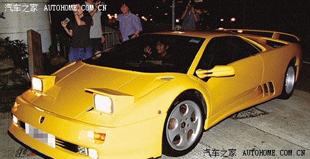 天王郭富城的私人车库