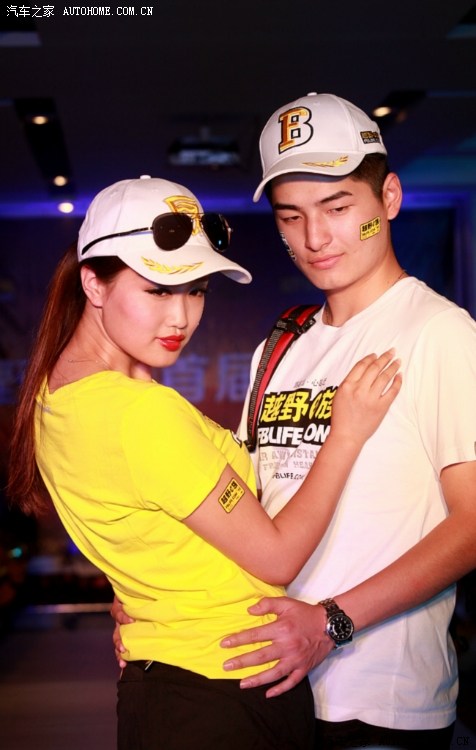 帅哥美女服装秀