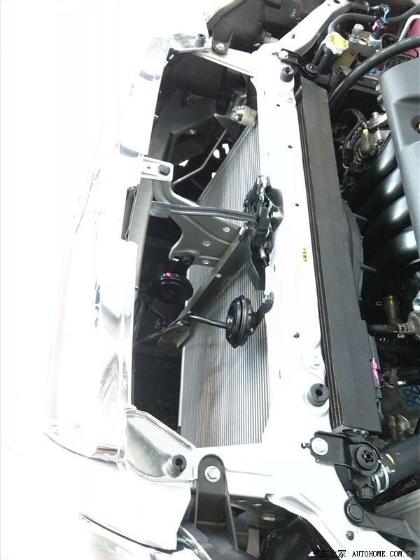 新花冠的水箱和老花冠的区别