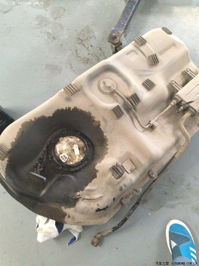 610 | 回复: 8 北京现代ix35论坛 小三油箱加油时呛油问题,换邮箱记