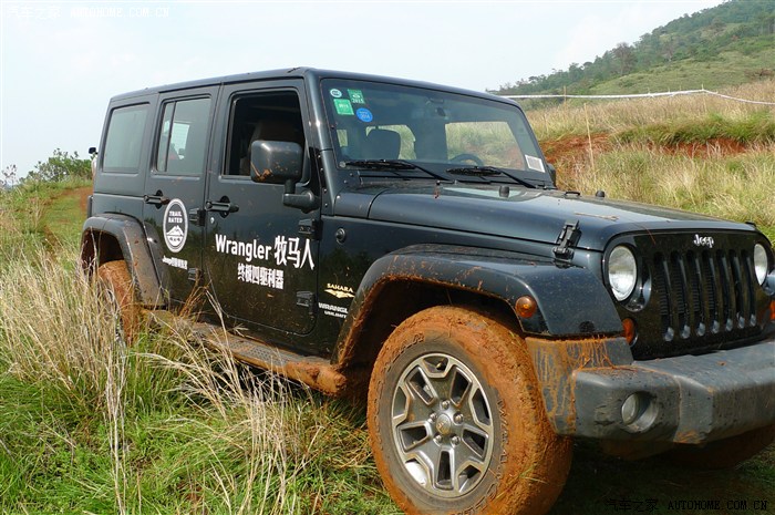 领略人生宽度9台大切两台牧马人一台指南者昆明阳宗海体验越野