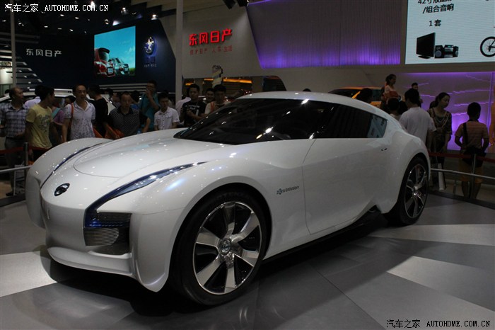 成都车展看x80当然少不了美女海量高清无码