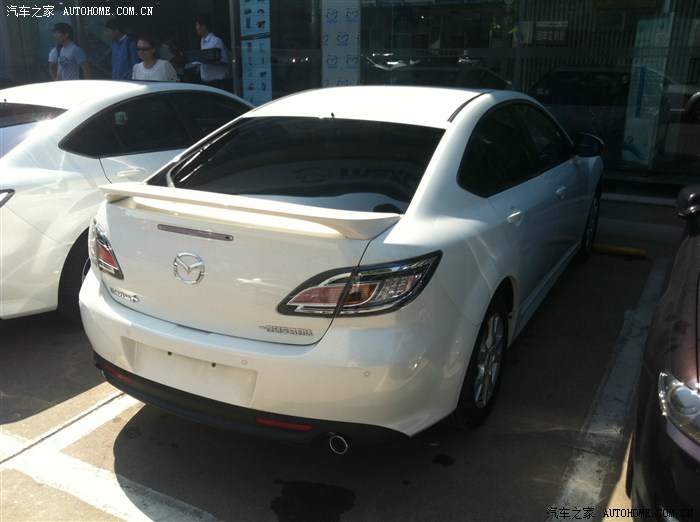 订车了 白色2.0睿翼轿跑