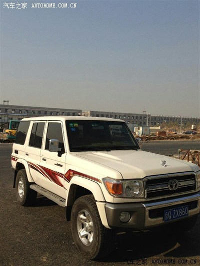 丰田进口越野车,不知道啥型号.