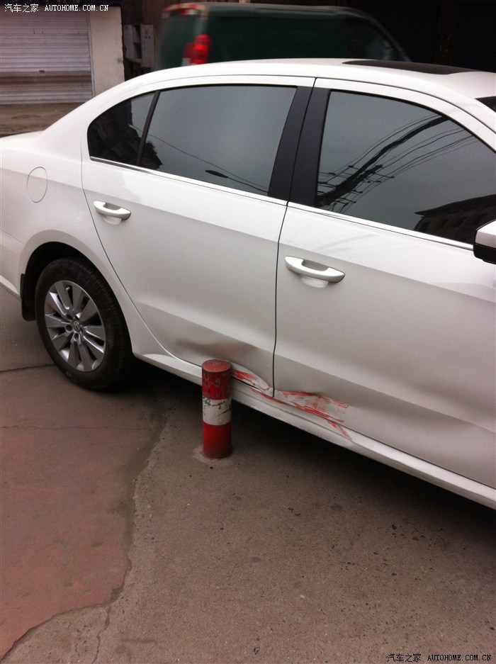 车门及侧裙严重刮伤求安慰55555