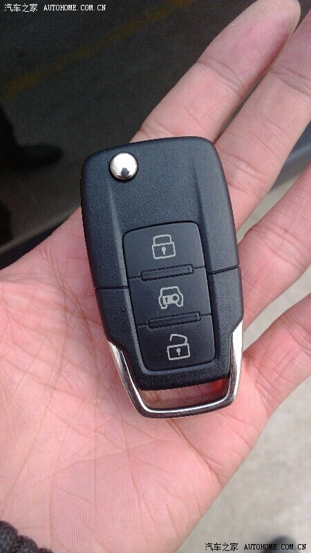 趁领导不在偷到bj40钥匙