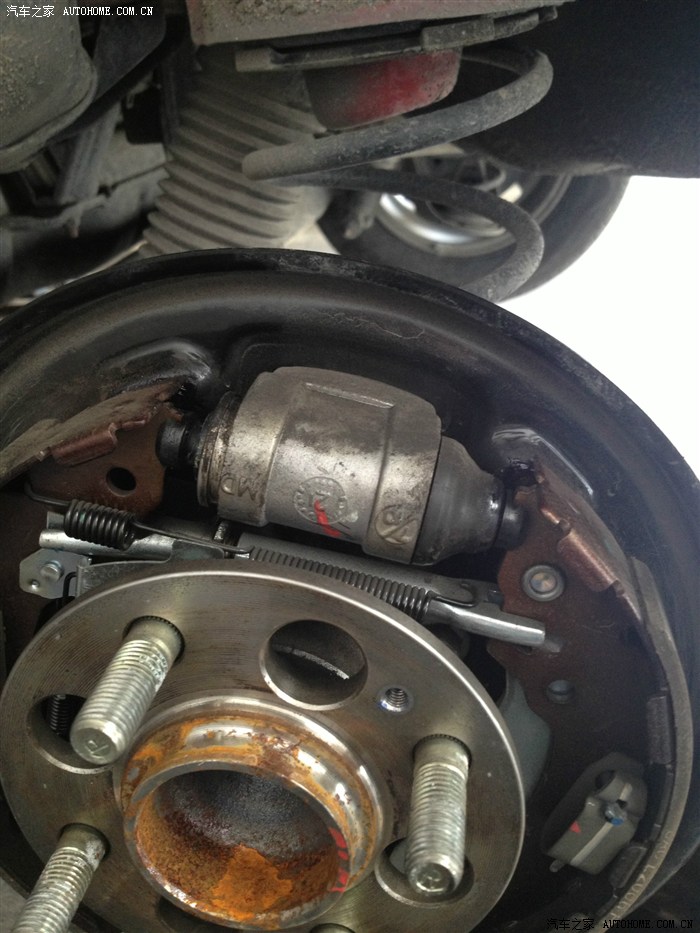 4s实拍新款瑞纳两厢分享索赔刹车分泵总成标题够长给精啊
