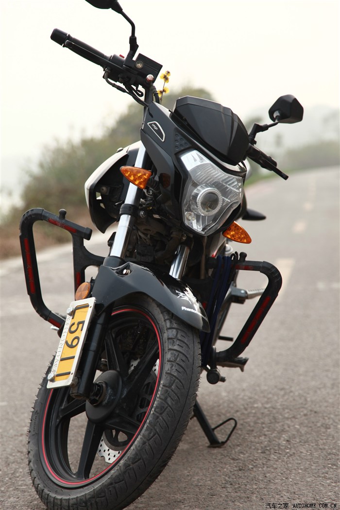 80后小子购国产大阳枭剑1503000公里分享纯粹外观控