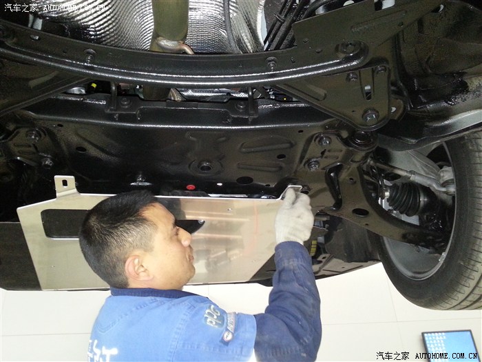 悲剧沃尔沃v40底盘事故