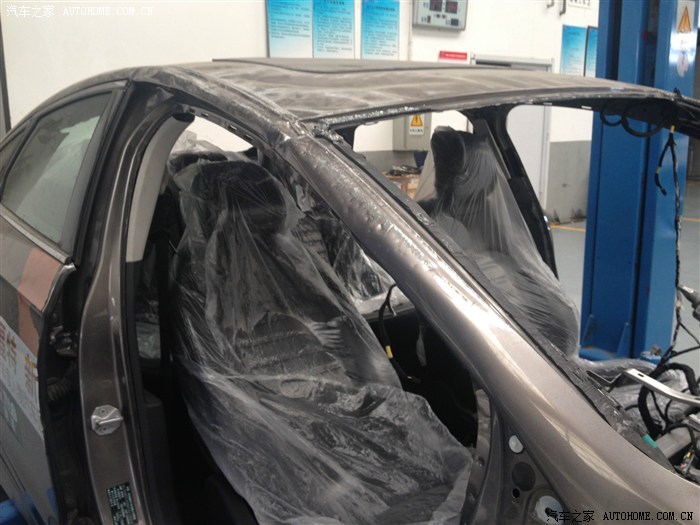 第五张副驾驶a柱变形,不过不是太严重