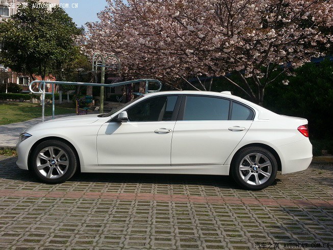 白色328li时尚作业