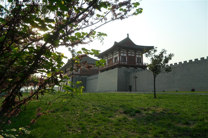 感受洛阳十三朝古都文化底蕴定鼎门遗址掠影