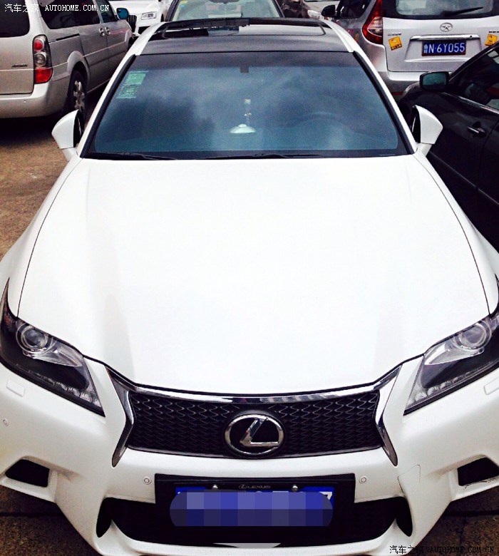 来个白车黑顶的效果供大家参考