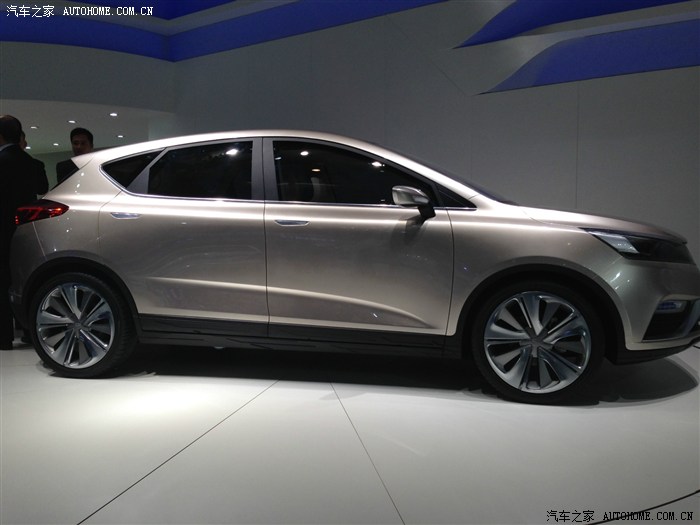 吉利ex9十分帅气的了啦.