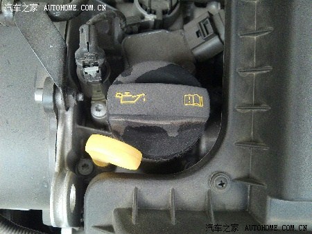 【图】机油加油口的油渍正常吗?_桑塔纳论坛_汽车之家论坛