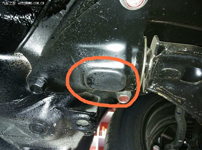 【图】随车带的四个胶塞和螺丝是做什么的?_飞度论坛_汽车之家论坛