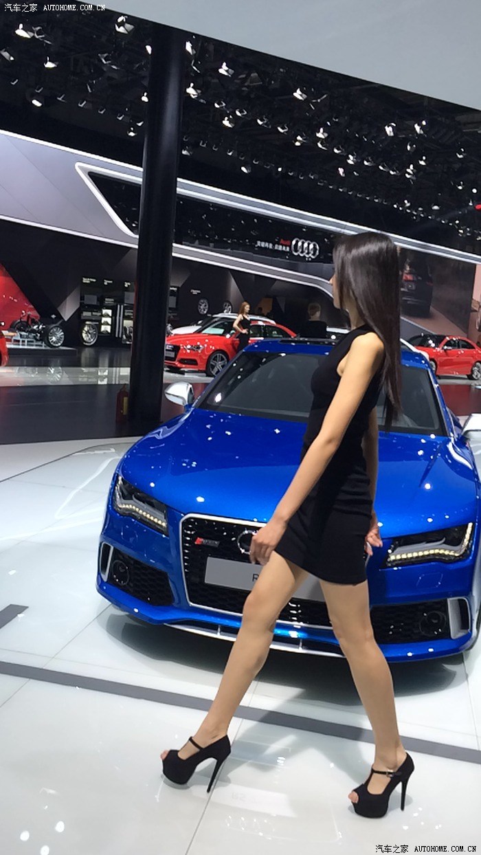 【图】未来·驾到,美女靓车齐聚奥迪展台_奥迪a7论坛_汽车之家论坛
