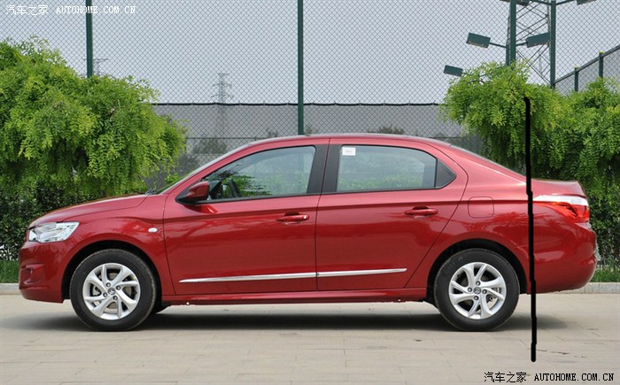 10635 | 回复: 10 雪铁龙c3-xr论坛 cxr的底盘是emp1平台八九不离十!