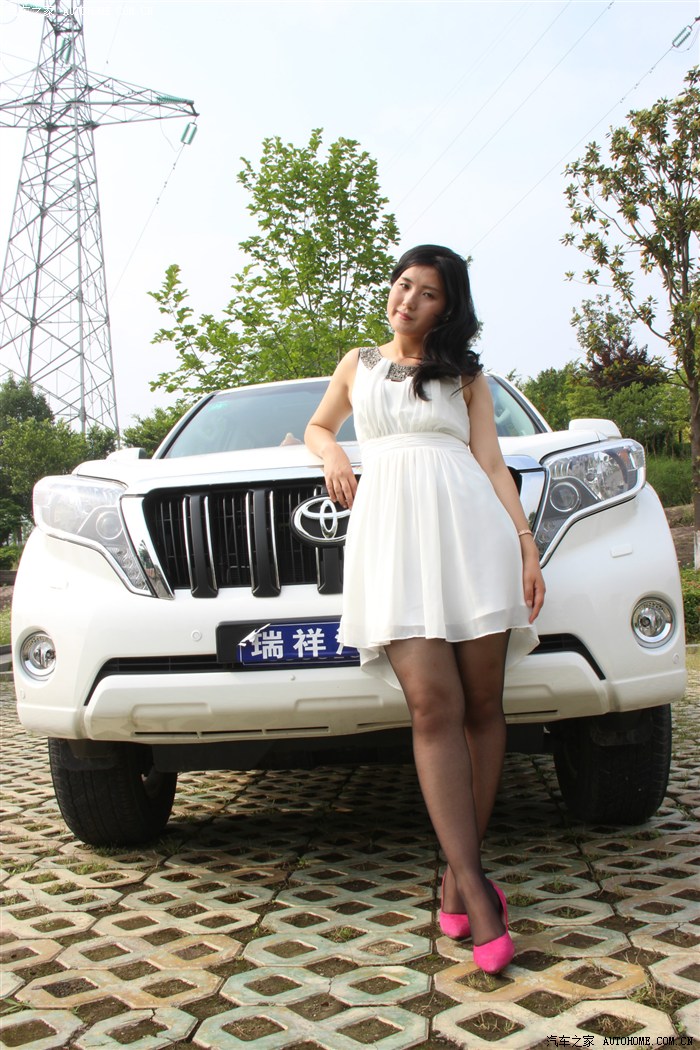 大片来袭贤惠老婆首次黑丝亮相