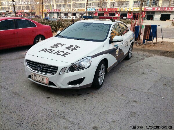 2013款s60中国警车