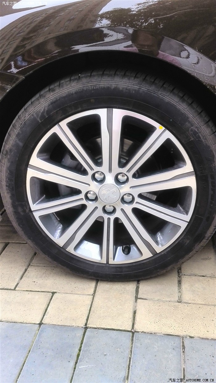 轮毂造型还可以