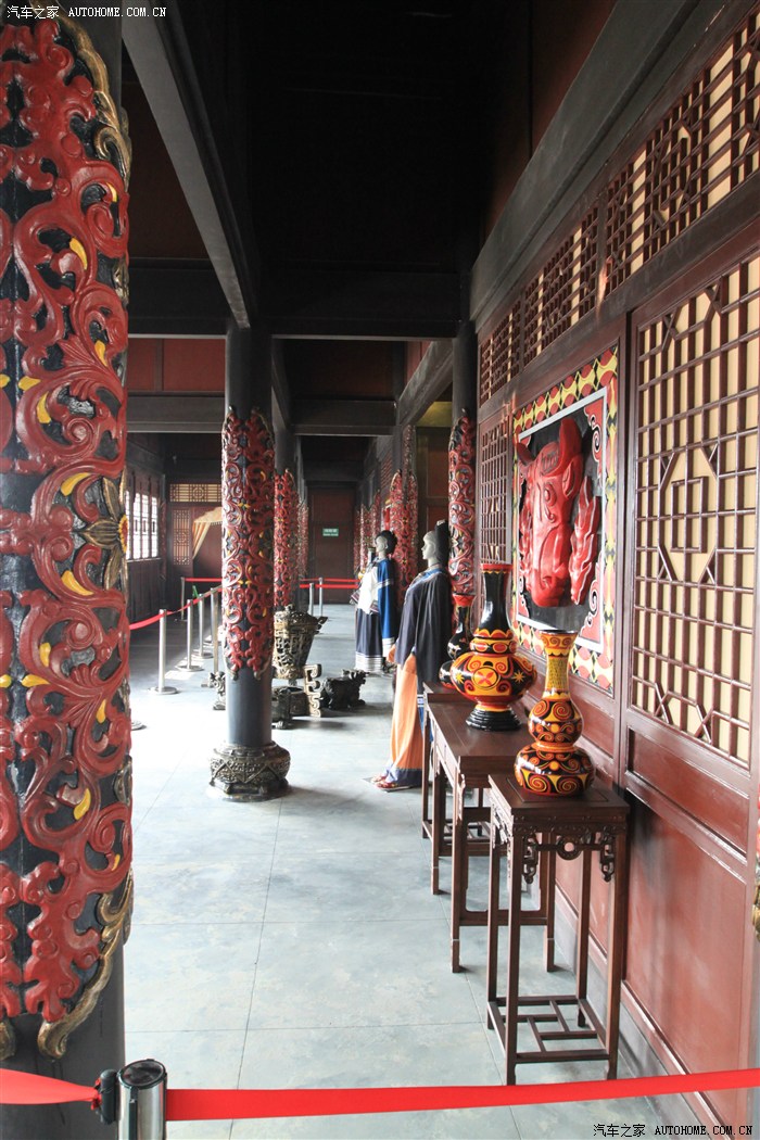 一起欣赏----古彝最高权力机关府邸