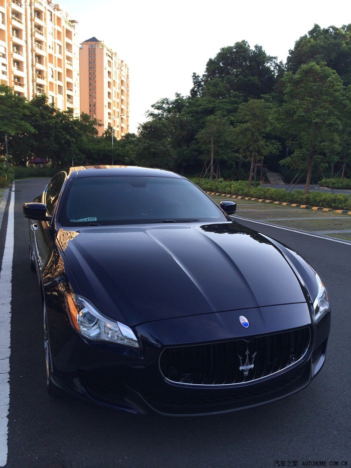 最美的宝蓝色玛莎拉蒂总裁,一蓝到底.