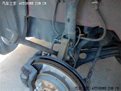 两只前轮都换上偏心螺丝了,对车子有不利影响吗?