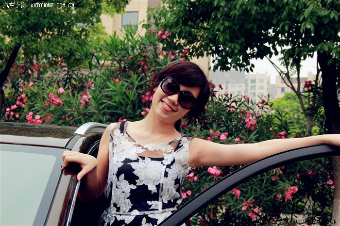 媳妇当车模女神or女王虎5媳妇上首页了7月8号更新照片