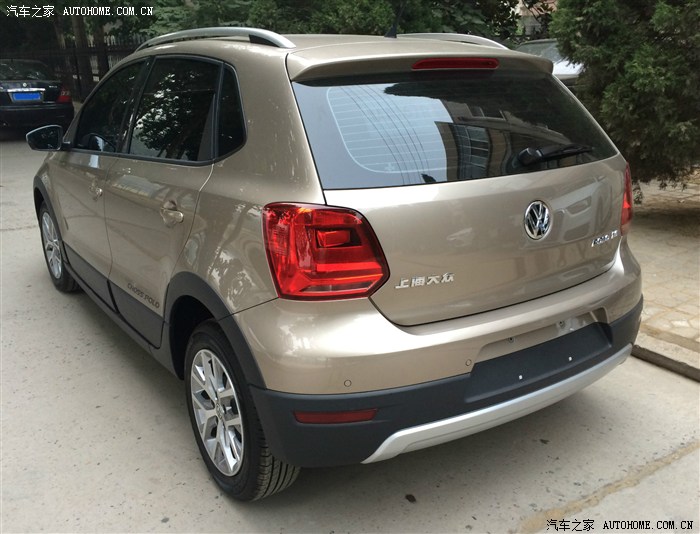 今天提车了2014款crosspolo皓月金来交作业