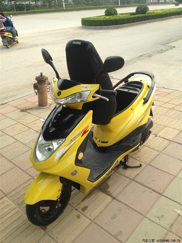 yamaha迅鹰买了7年了想换个本田pcx150或smax155