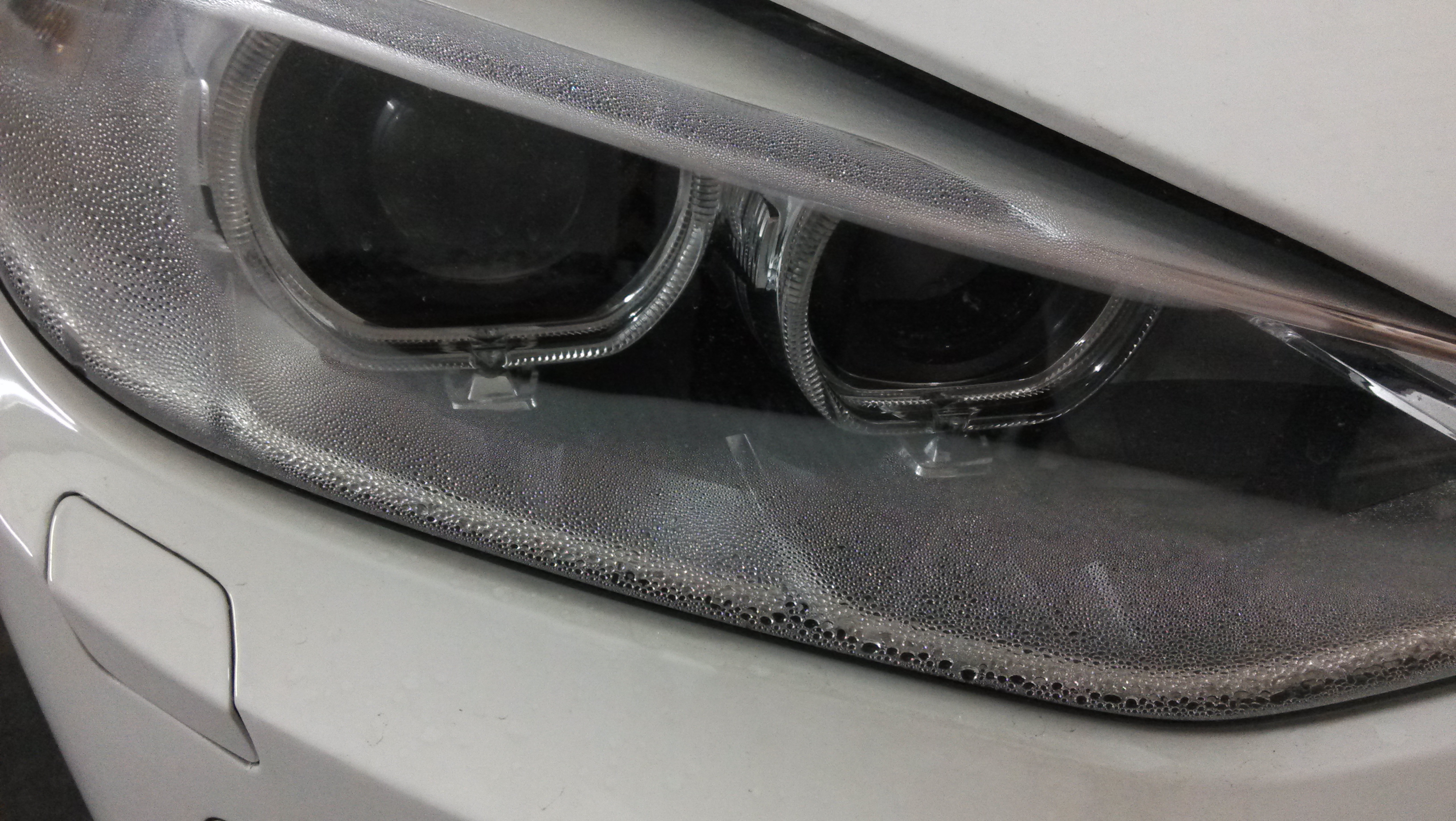 【图】大灯进水!有人跟我一样吗?_宝马3系论坛_汽车之家论坛