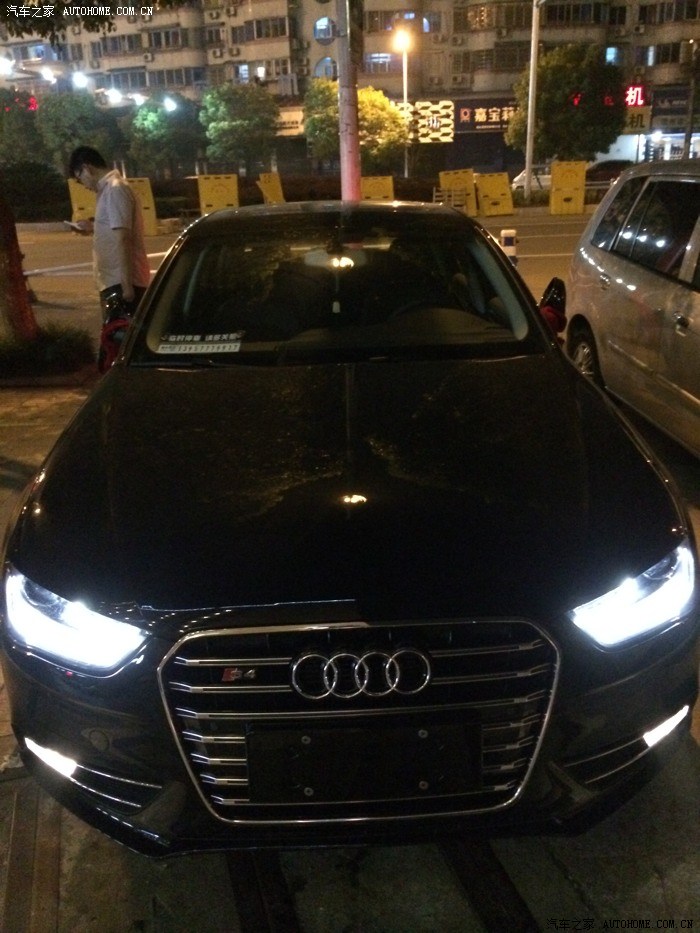 【图】黑外黑内帅到没朋友～提车一周,上照片,顺便求认证_奥迪a4l论坛