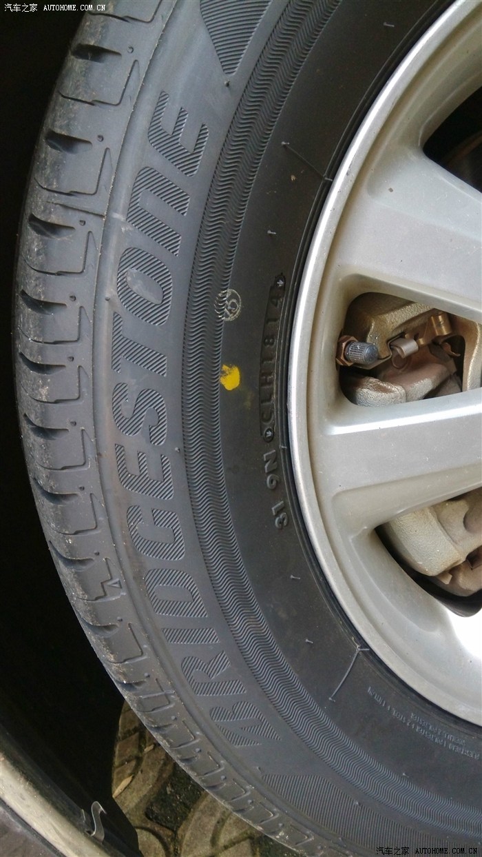 08款老骐达换轮胎了